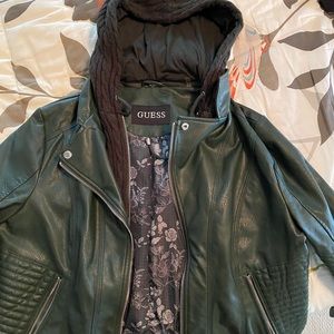 Gorgeous forest green faux leather Moto jacket from Guess. 2XL, fits size 16.